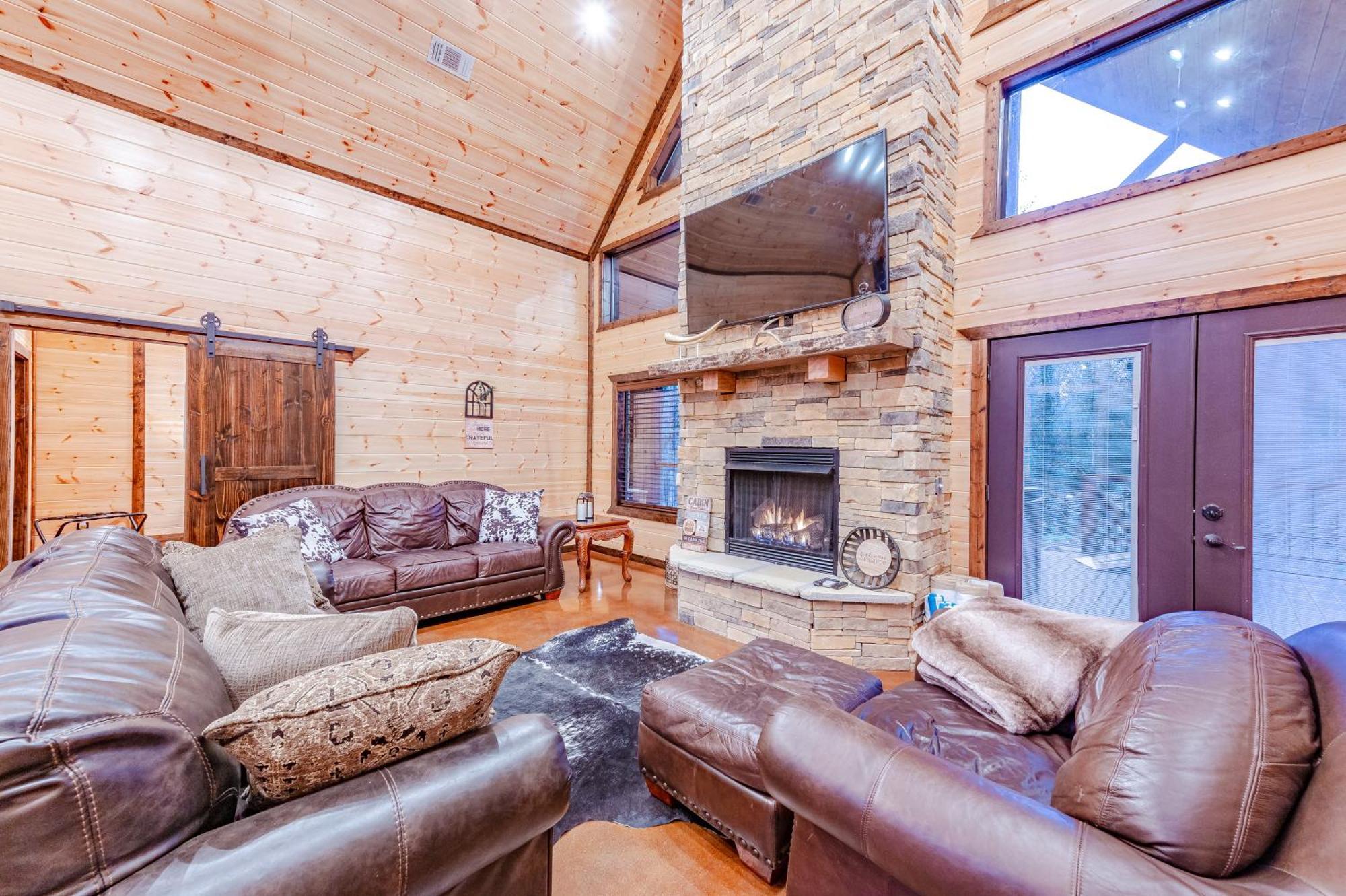 The Luxurious Blue Sky Lodge Is Epic! Broken Bow Luaran gambar
