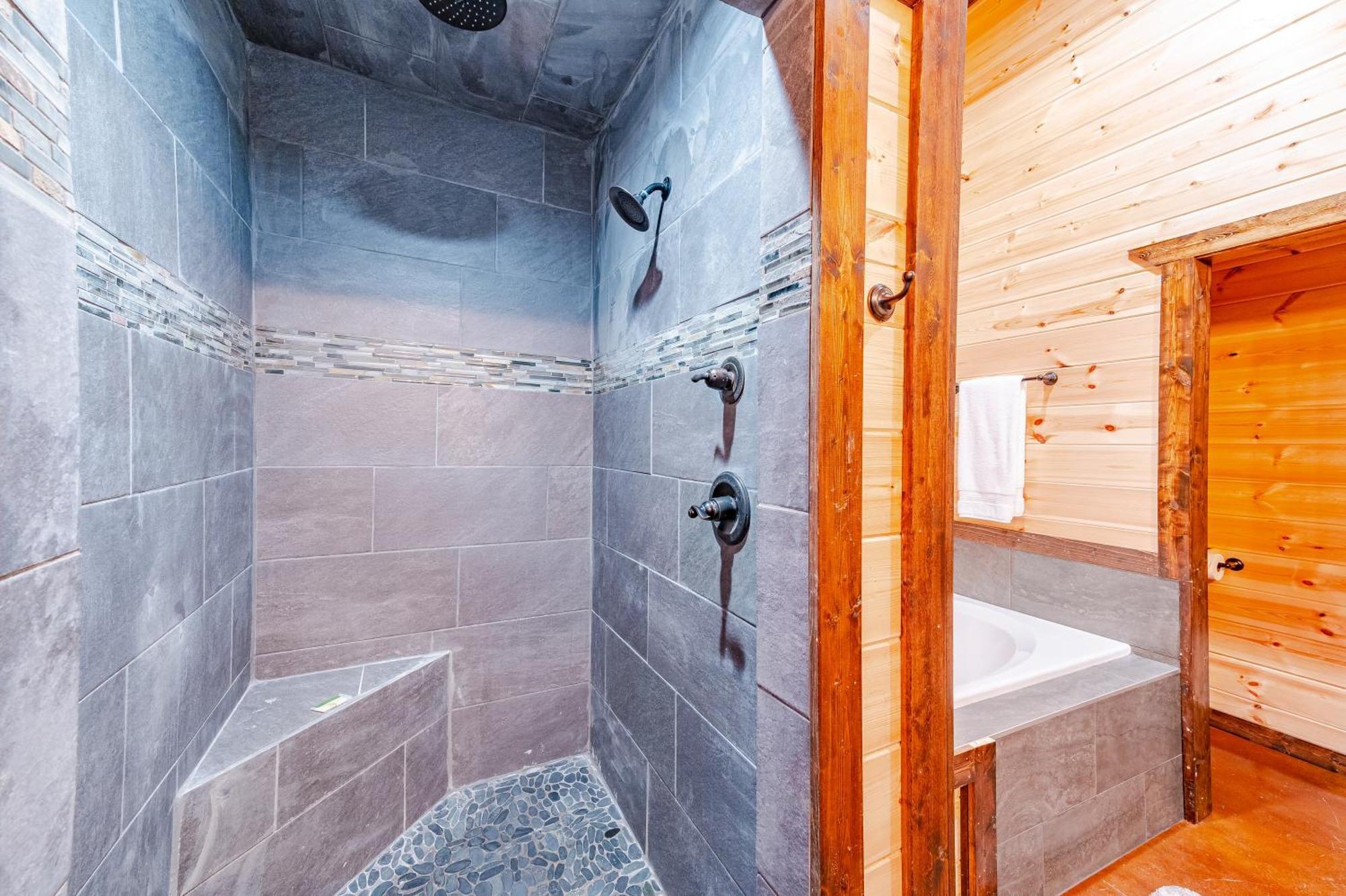 The Luxurious Blue Sky Lodge Is Epic! Broken Bow Luaran gambar